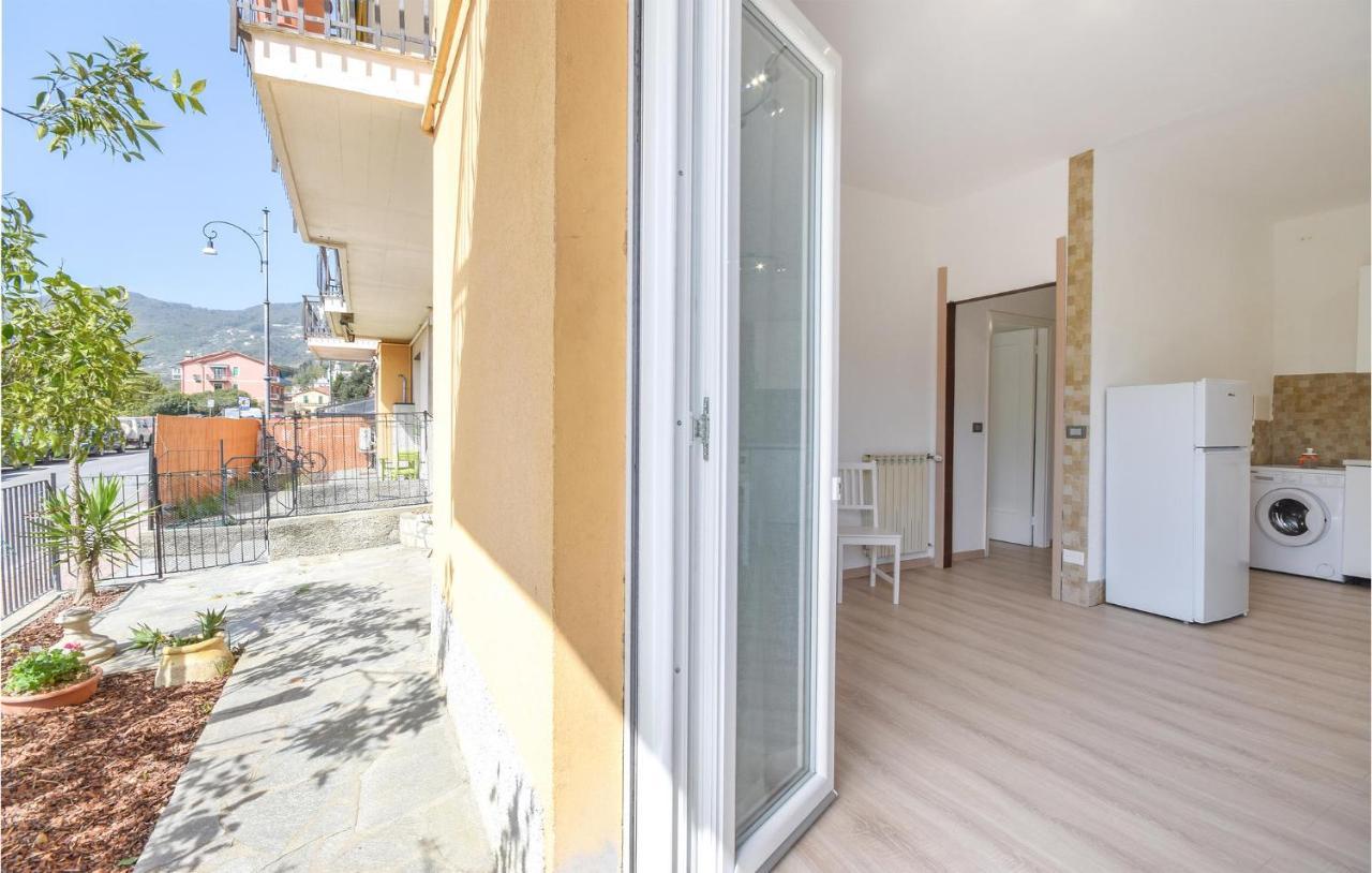 Amazing Apartment In Rapallo With Kitchen Extérieur photo