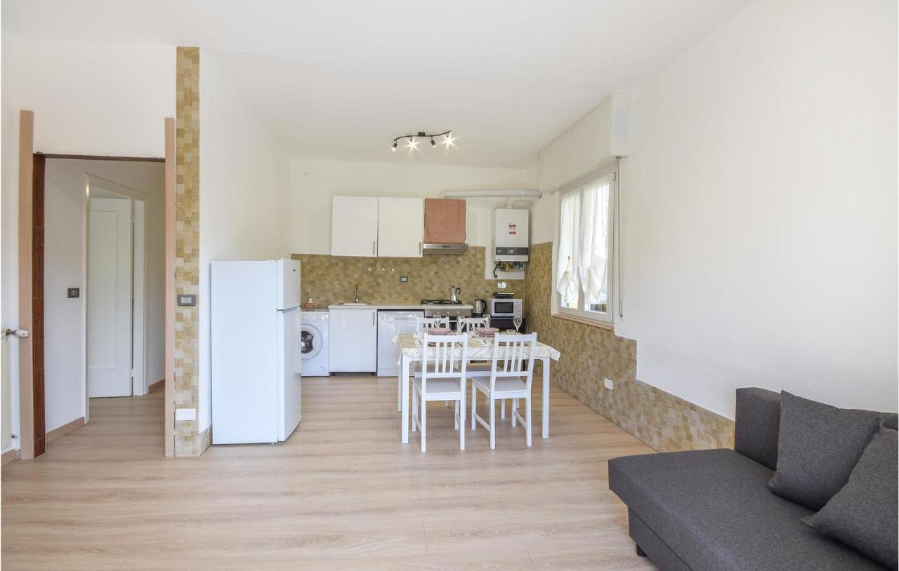 Amazing Apartment In Rapallo With Kitchen Extérieur photo